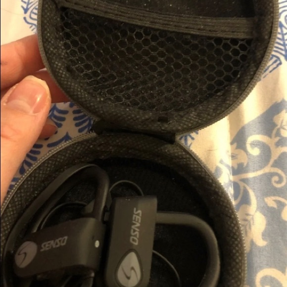 Senso Over-Ear Earbud Headphones for Gym / Working Out w/ Carrying Case android - Picture 3 of 5